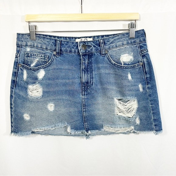 Free People Out Of Ordinary Denim Mini Skirt in Vintage Blue - Picture 3 of 11